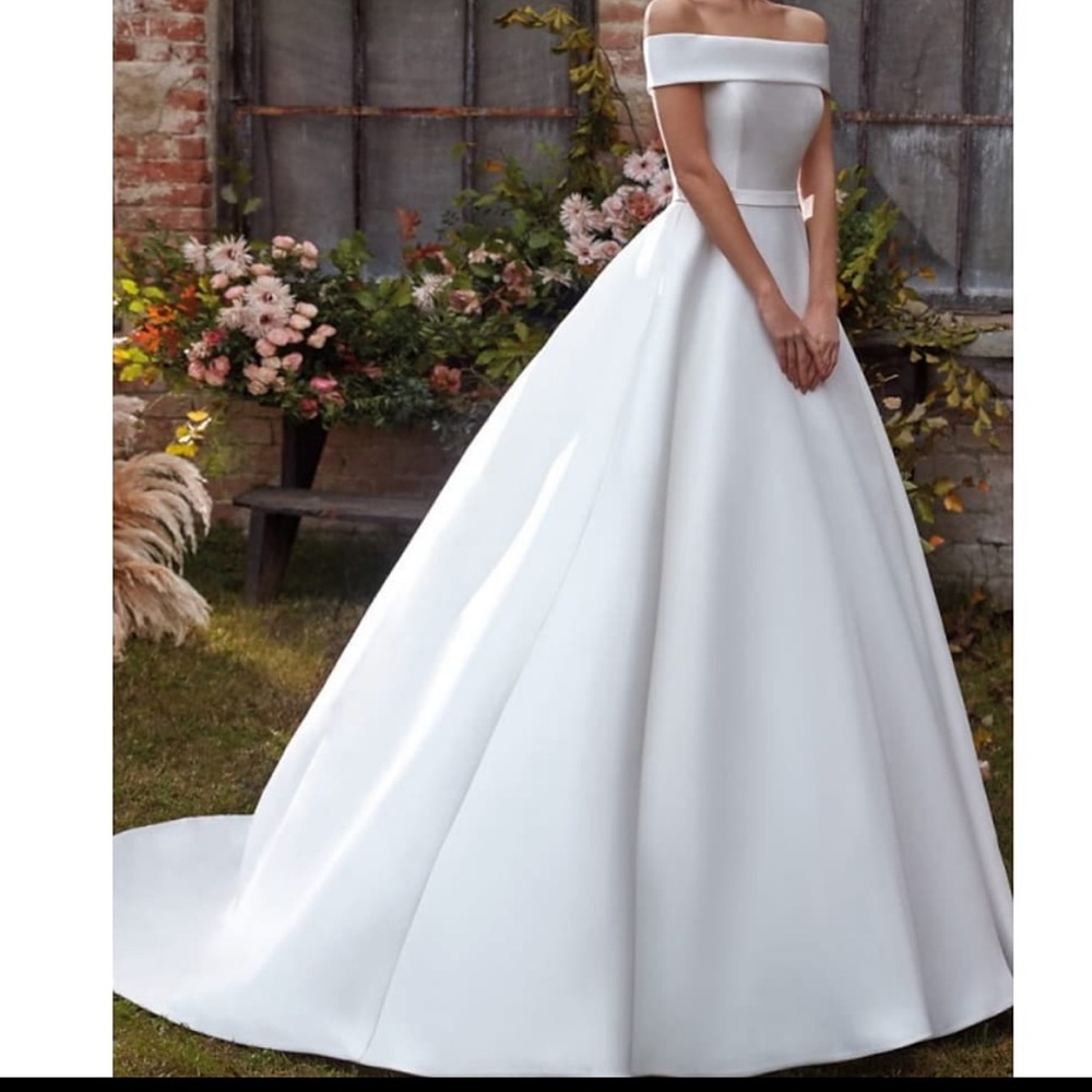 A-Line Wedding Dress off the shoulder sweep/Brush Train Satin Sleeveless